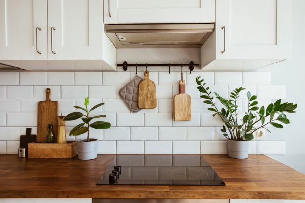 Tile Backsplash Assembly